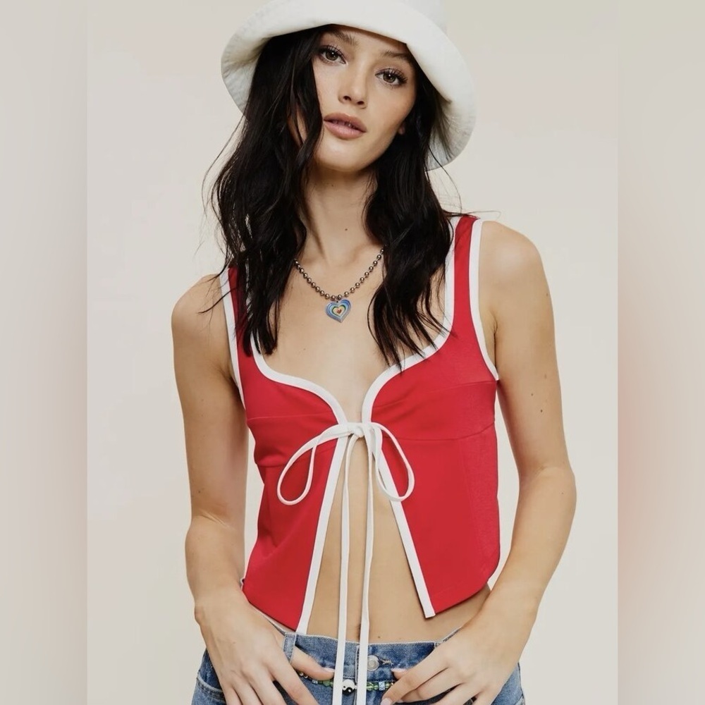 SIENNA SKY red top with bows, medium